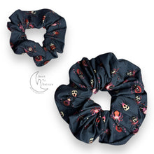 Load image into Gallery viewer, Spooky Spiders