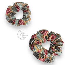 Load image into Gallery viewer, Christmas Candy Scrunchie