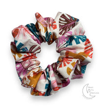 Load image into Gallery viewer, Pastel monstera Scrunchie