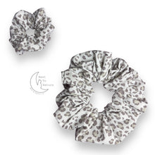Load image into Gallery viewer, Snow leopard print Scrunchie