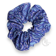 Load image into Gallery viewer, Groovy Purple scrunchie
