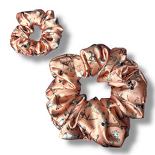 Load image into Gallery viewer, Agility park (multi breed) Satin Scrunchie