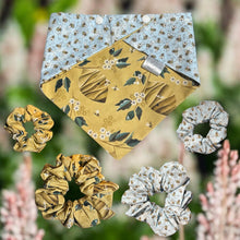 Load image into Gallery viewer, Busy Bee Pet Bandana
