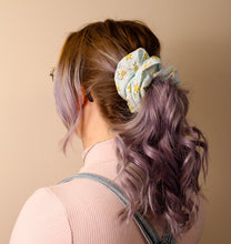 Load image into Gallery viewer, Pink Peppermint Scrunchie
